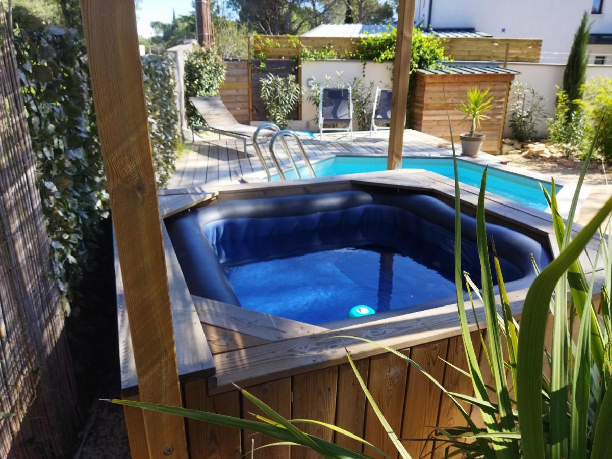 Maison 5 Personnes En Garrigue - Piscine-Spa Prive Langlade エクステリア 写真