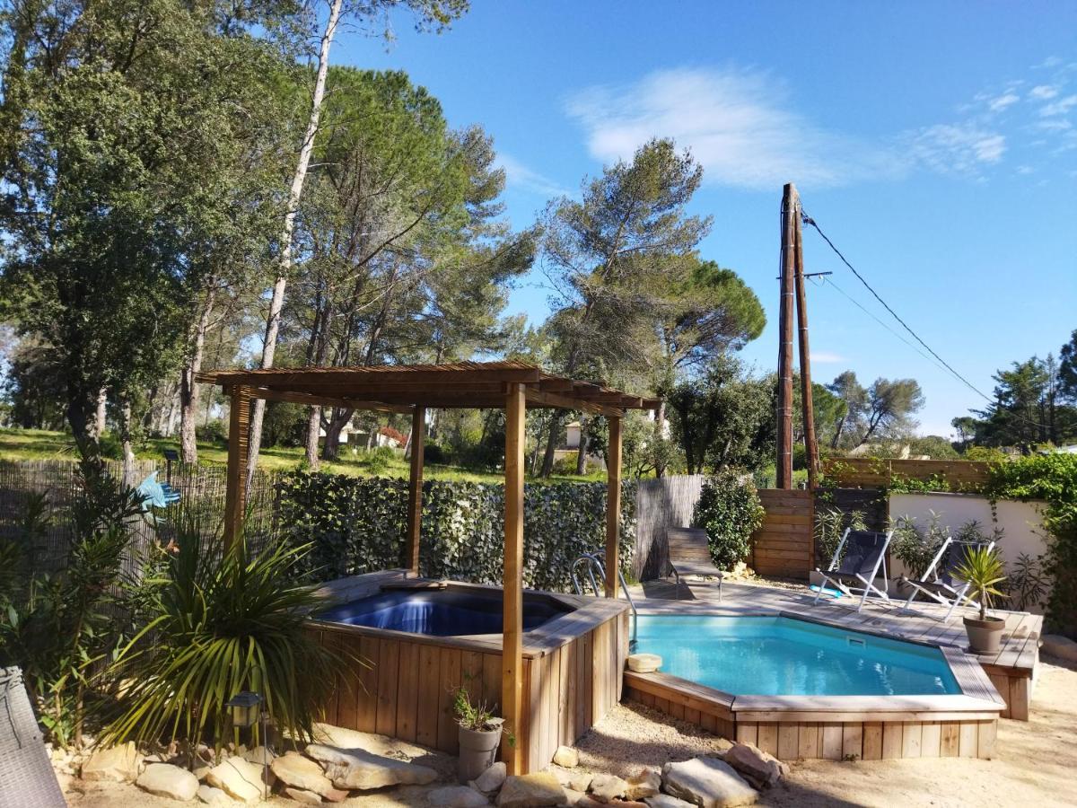 Maison 5 Personnes En Garrigue - Piscine-Spa Prive Langlade エクステリア 写真